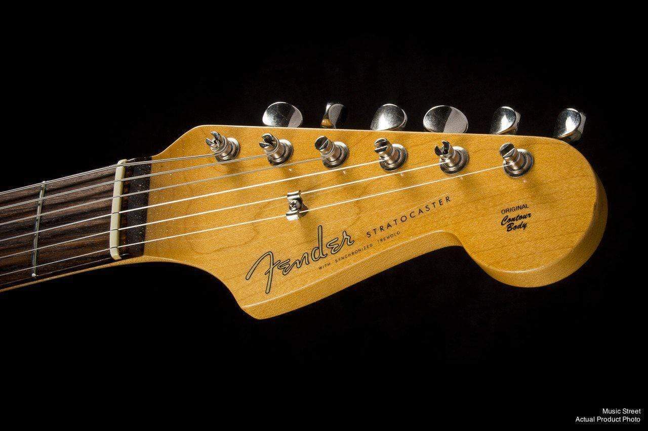 USED - Fender Vintage Reissue '62 Stratocaster (Sunburst)