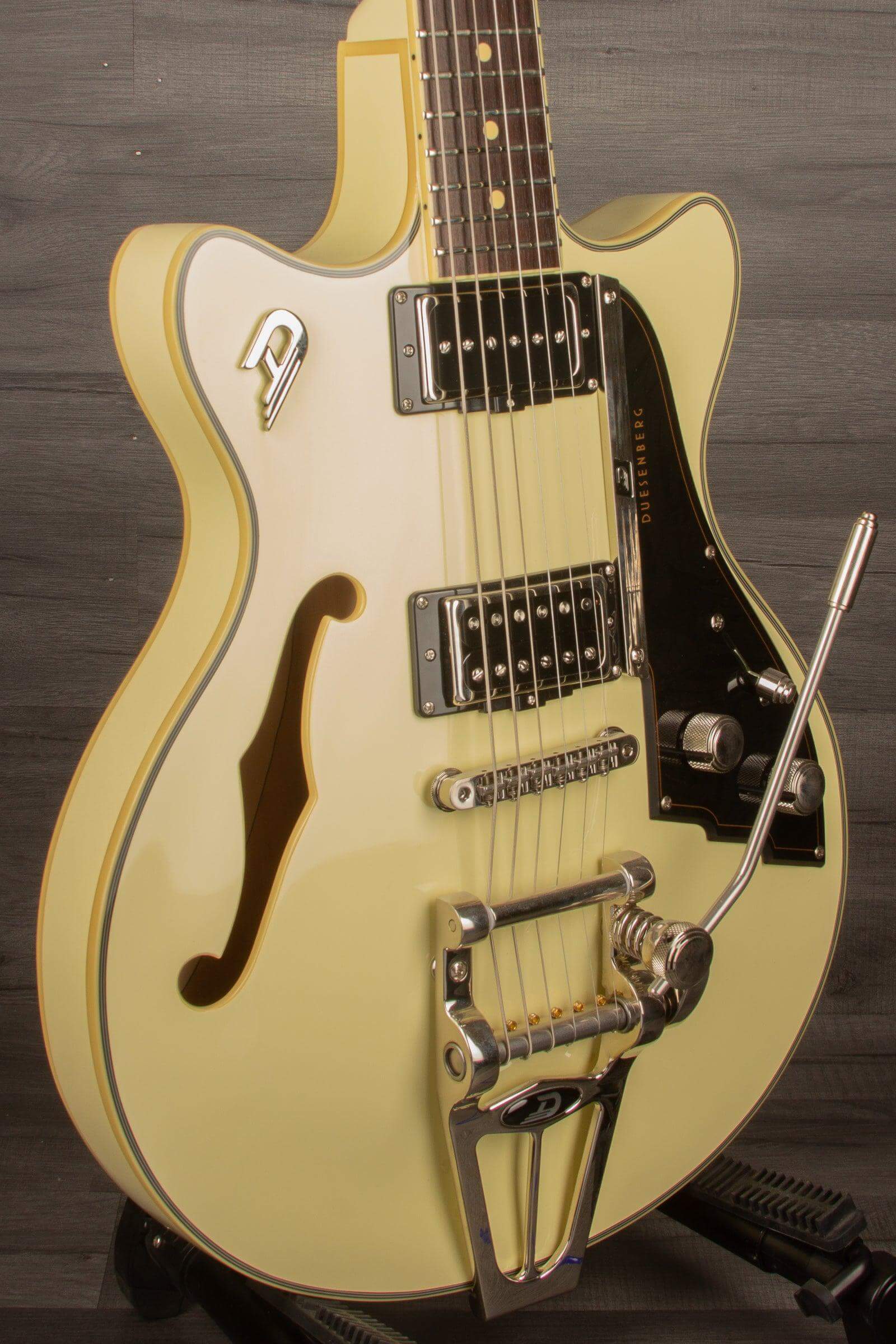 Duesenberg Starplayer Tv Fullerton - Vintage White - MusicStreet