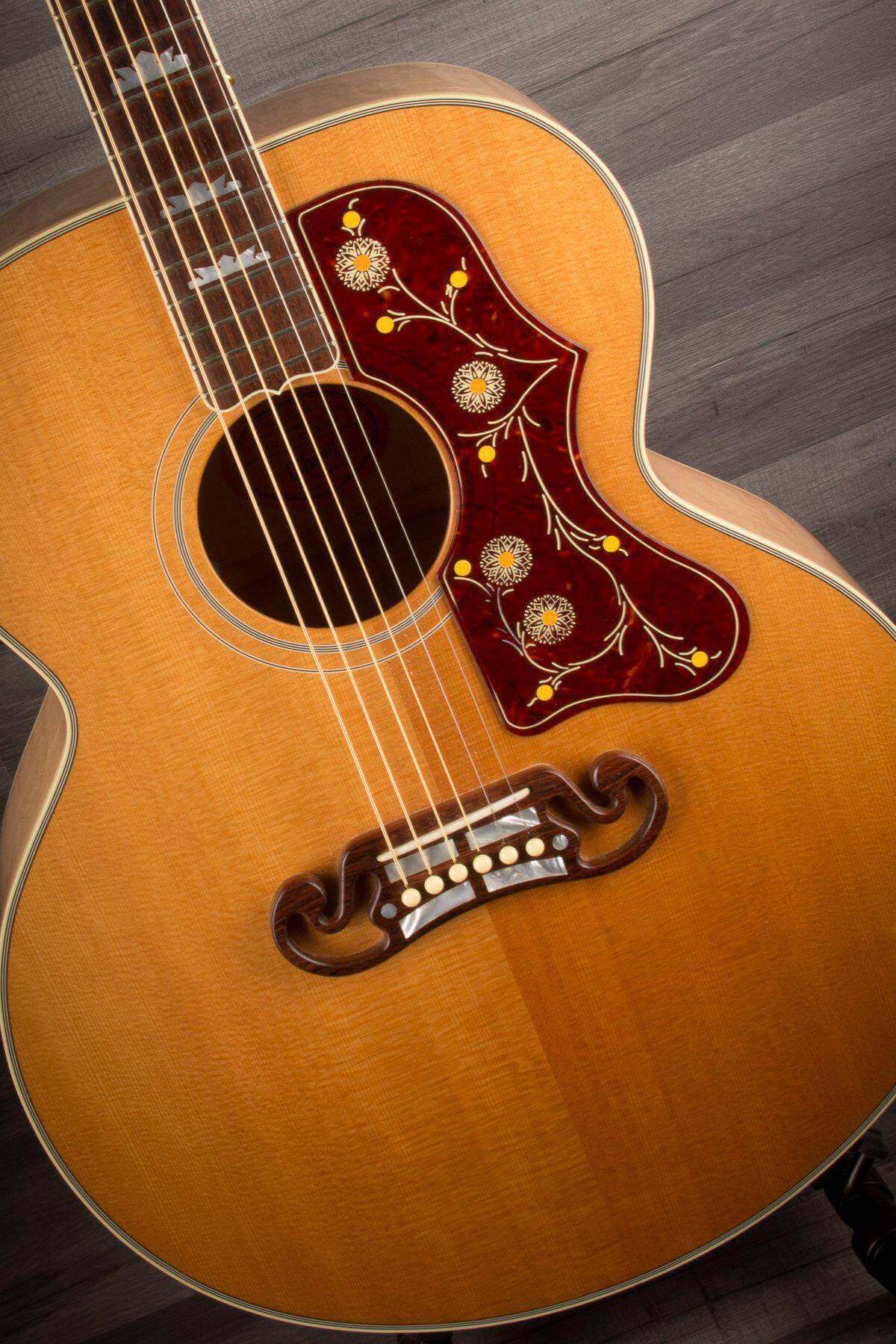USED - Gibson SJ200 (2006)