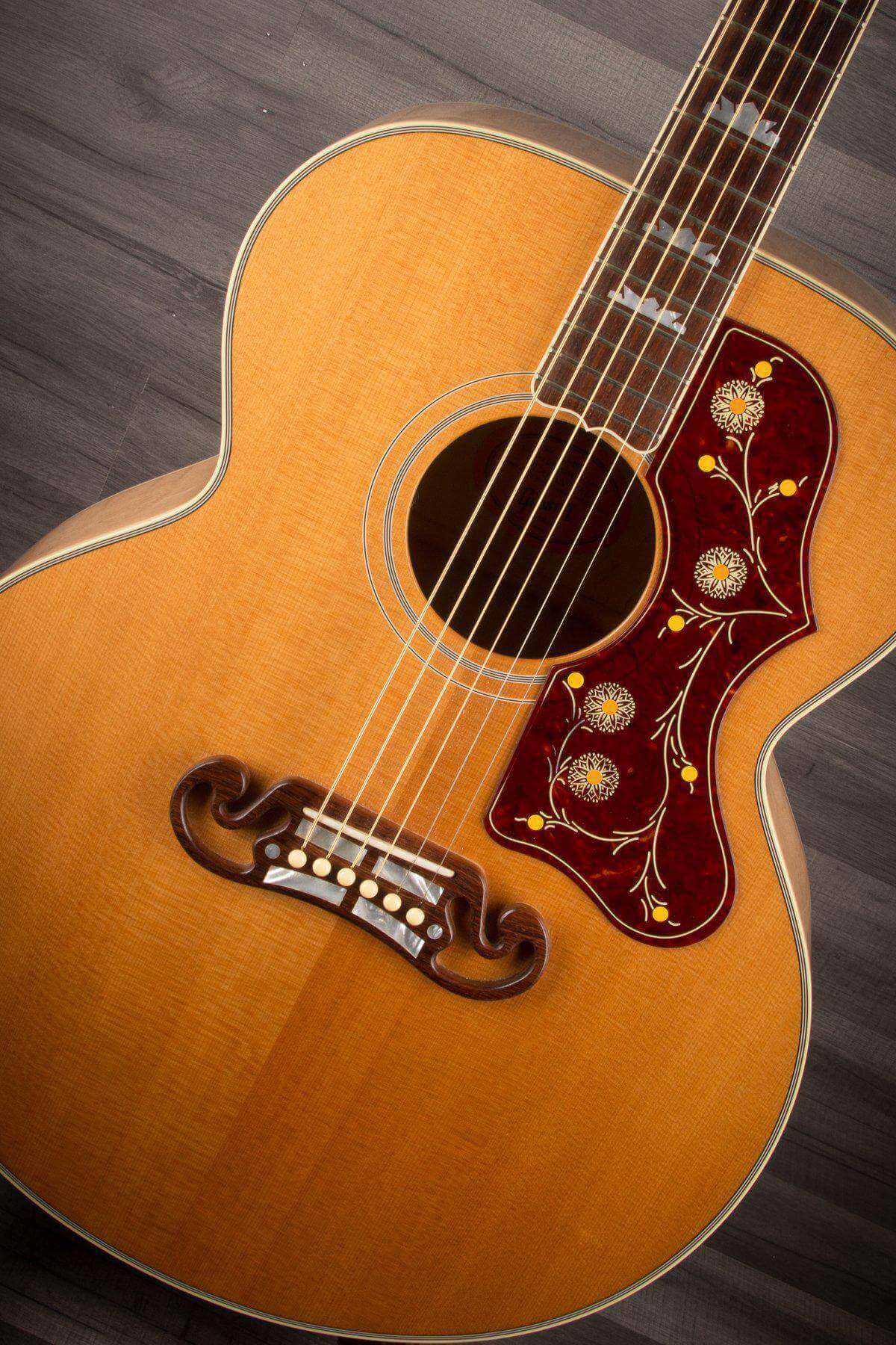 USED - Gibson SJ200 (2006)