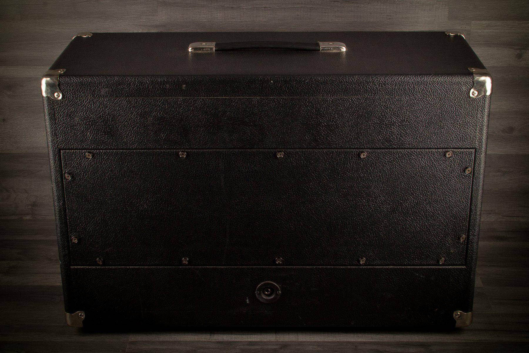 USED - Groove Tubes 2x12 Guitar Cabinet