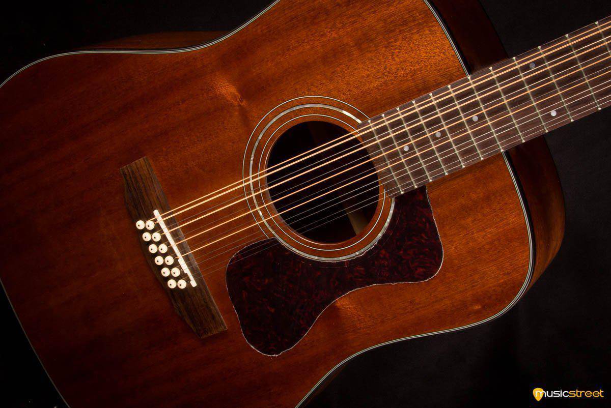 USED Guild D-1212 Nat - MusicStreet