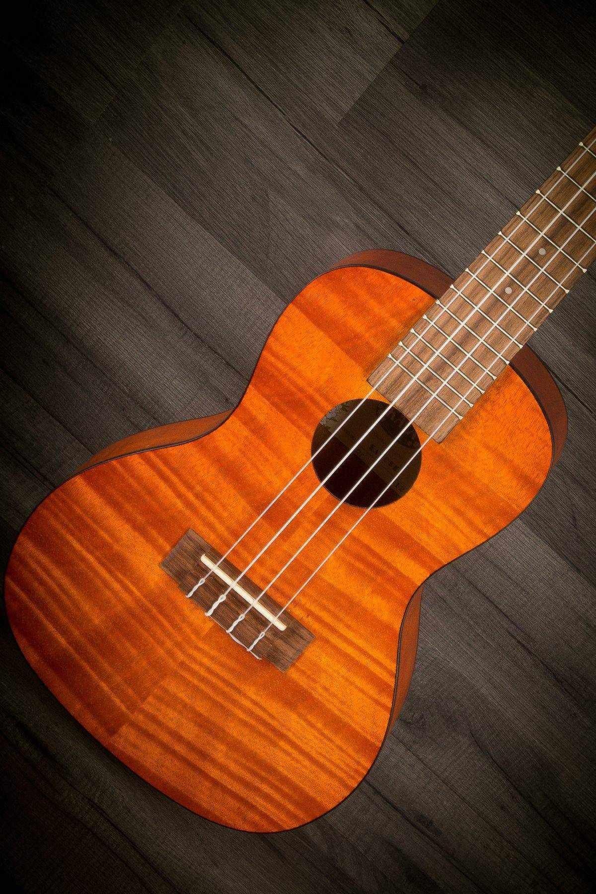 Kala Ka-Cem Concert Ukulele