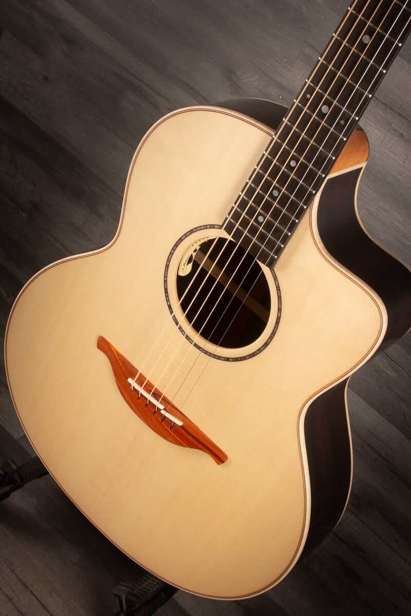 Lowden 32 SE Stage Edition Indian rosewood/ Sitka spruce
