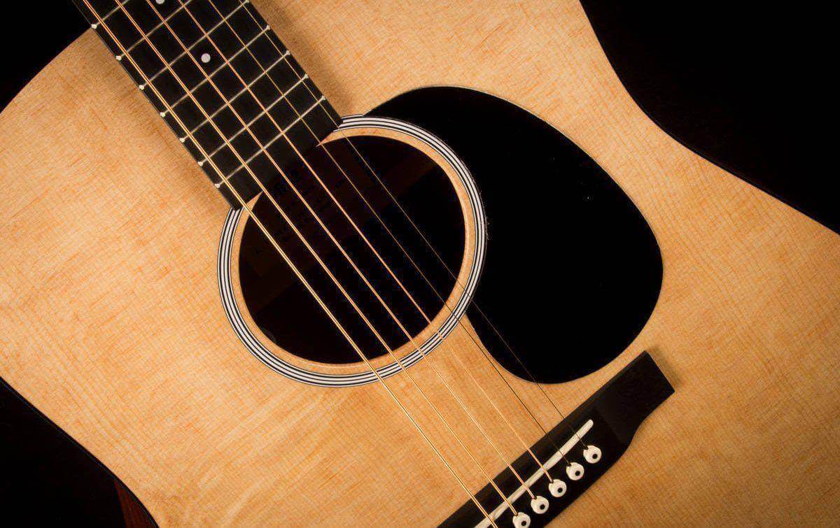 Martin Drs-2 Road Series With Case - MusicStreet