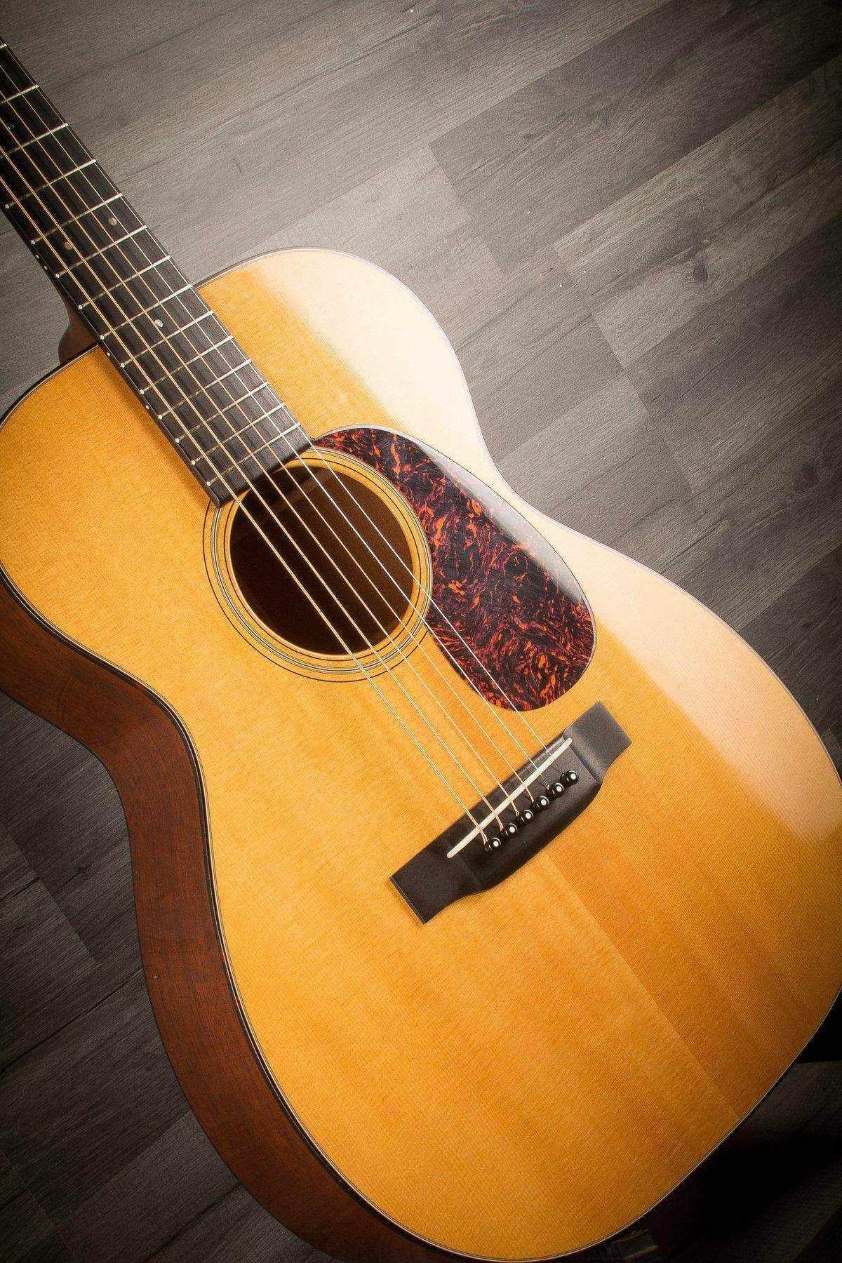 USED - Martin 0018V Acoustic