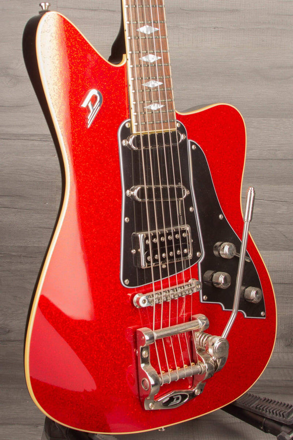 Duesenberg Paloma Red Sparkle Incl. Hard Case - MusicStreet