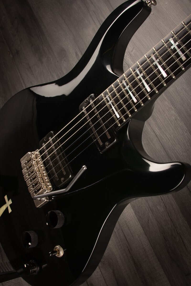 USED - Patrick Eggle Legend Tony Iommi Signature (rare 1994 model)