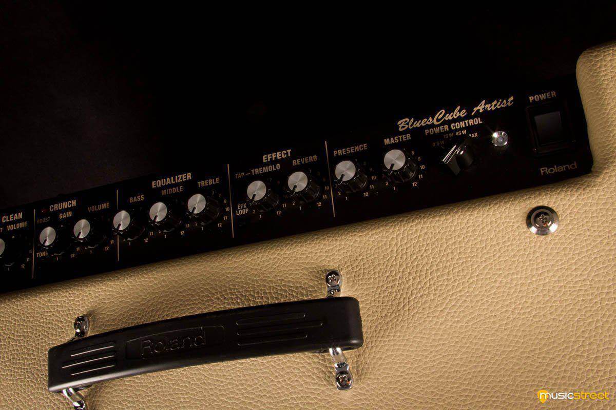 USED - Roland Bc-Art212 - Blues Cube Artist 212