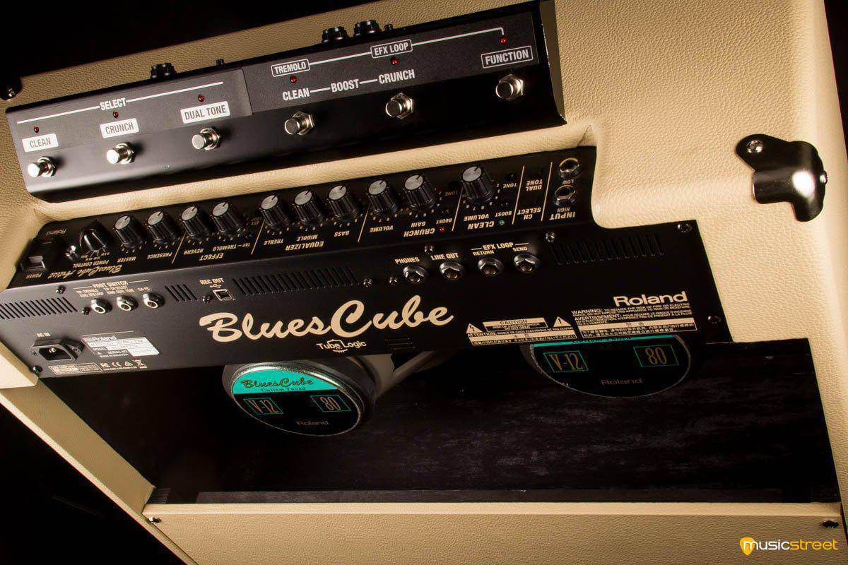 USED - Roland Bc-Art212 - Blues Cube Artist 212