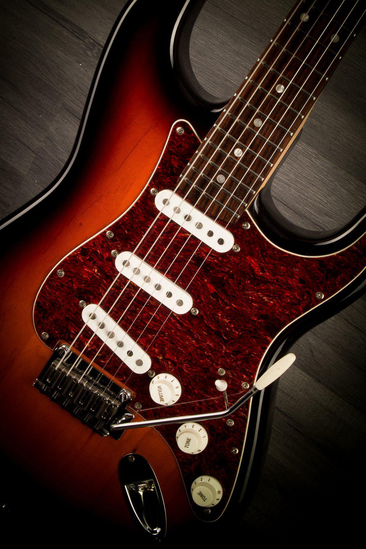 USED - 2004 Squier Standard Sunburst Stratocaster