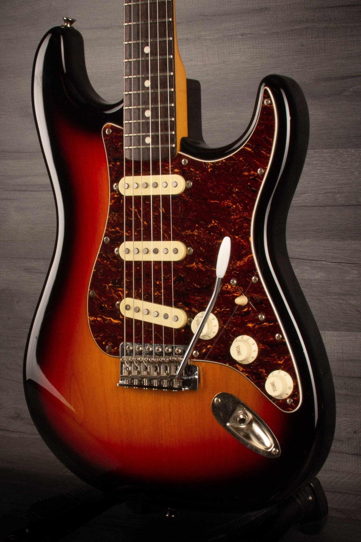USED - Squier Stratocaster Classic Vibe '60S - 3 Tone Sunburst