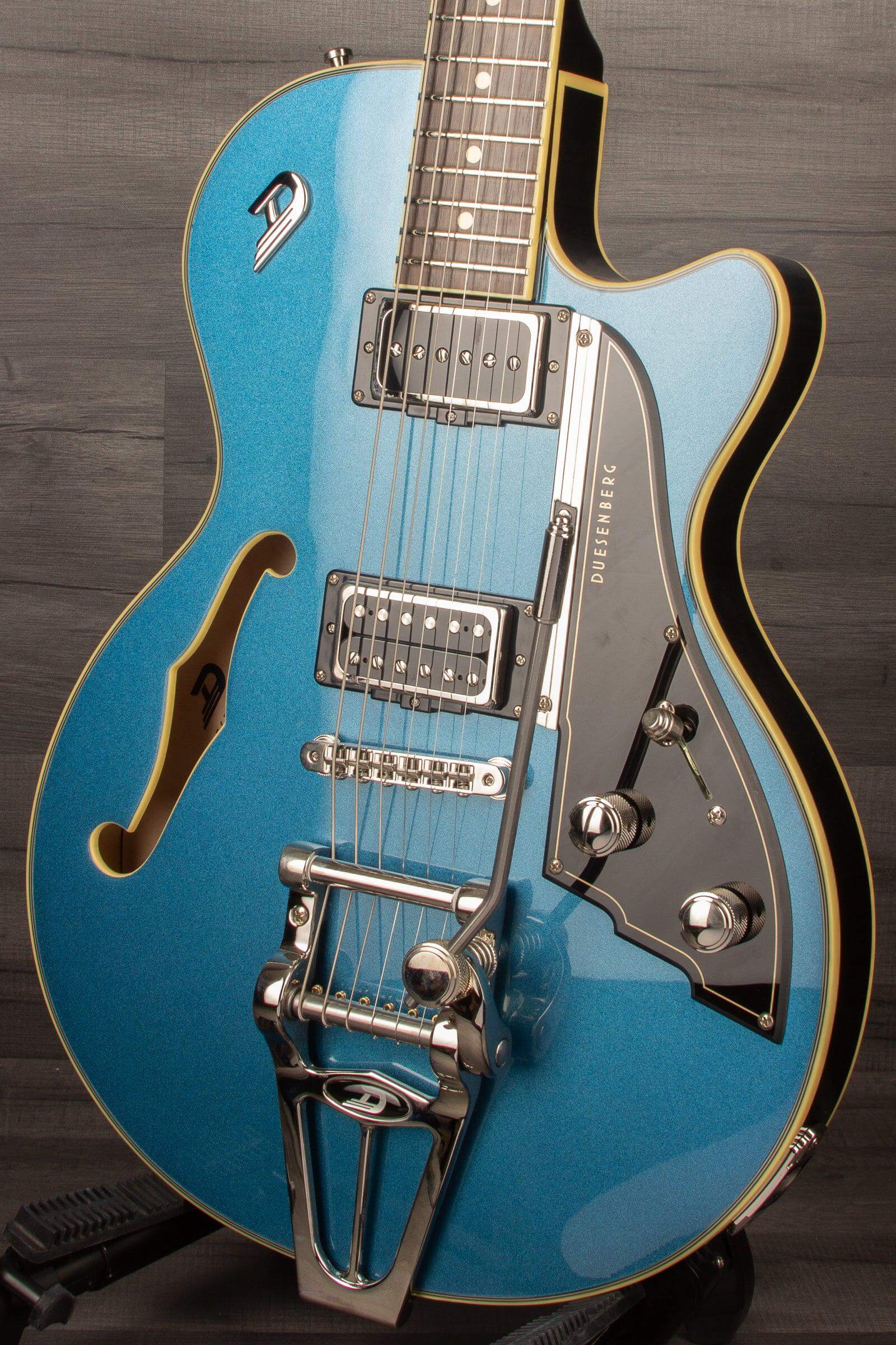 Duesenberg Starplayer III - Catalina Blue With Hard Case - MusicStreet
