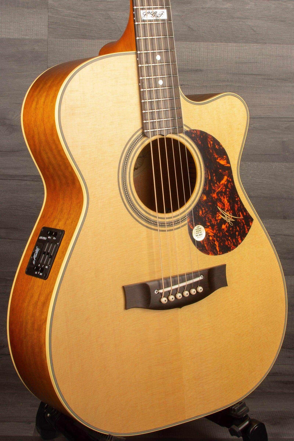 Maton EBG808C-TE Tommy Emmanuel Cutaway Signature Acoustic Guitar