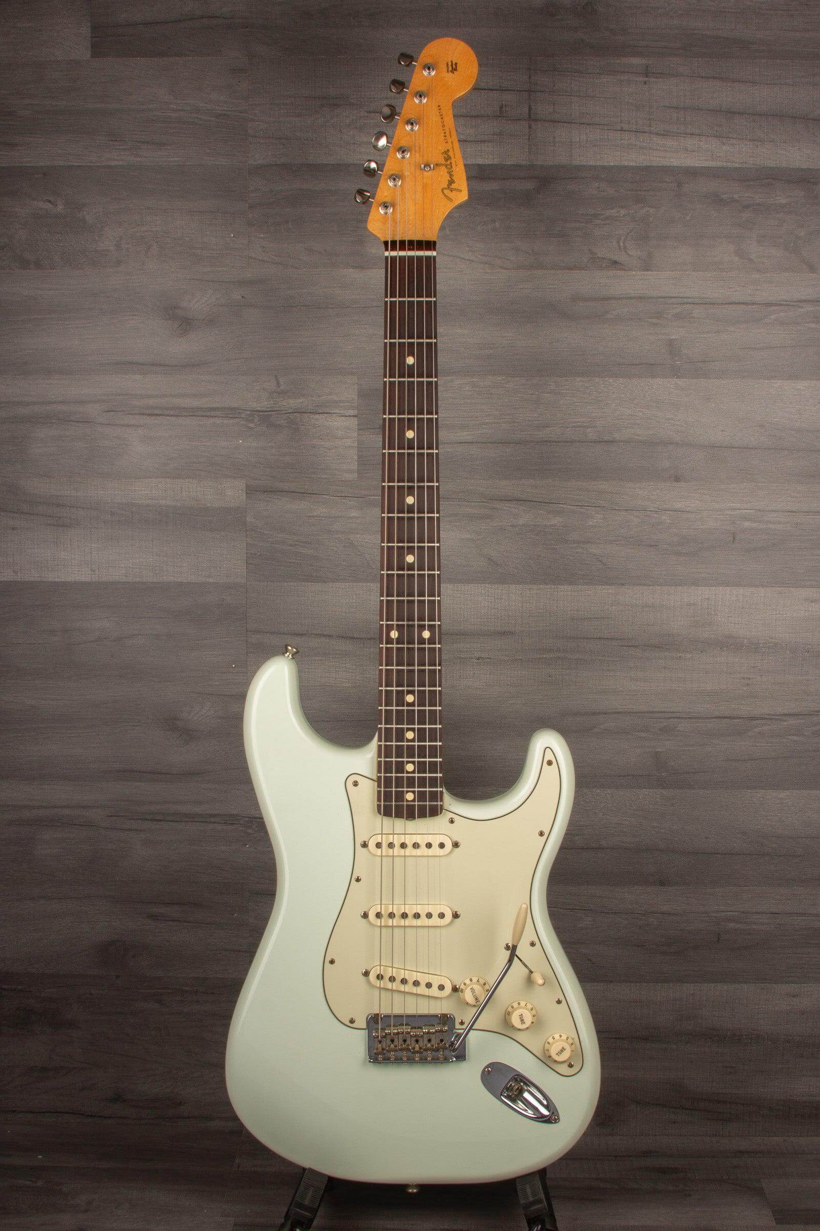USED Fender - Classic Player 60'S Stratocaster - Sonic Blue (inc tweed hard case)