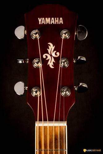 USED - Yamaha Apx500 Acoustic Guitar
