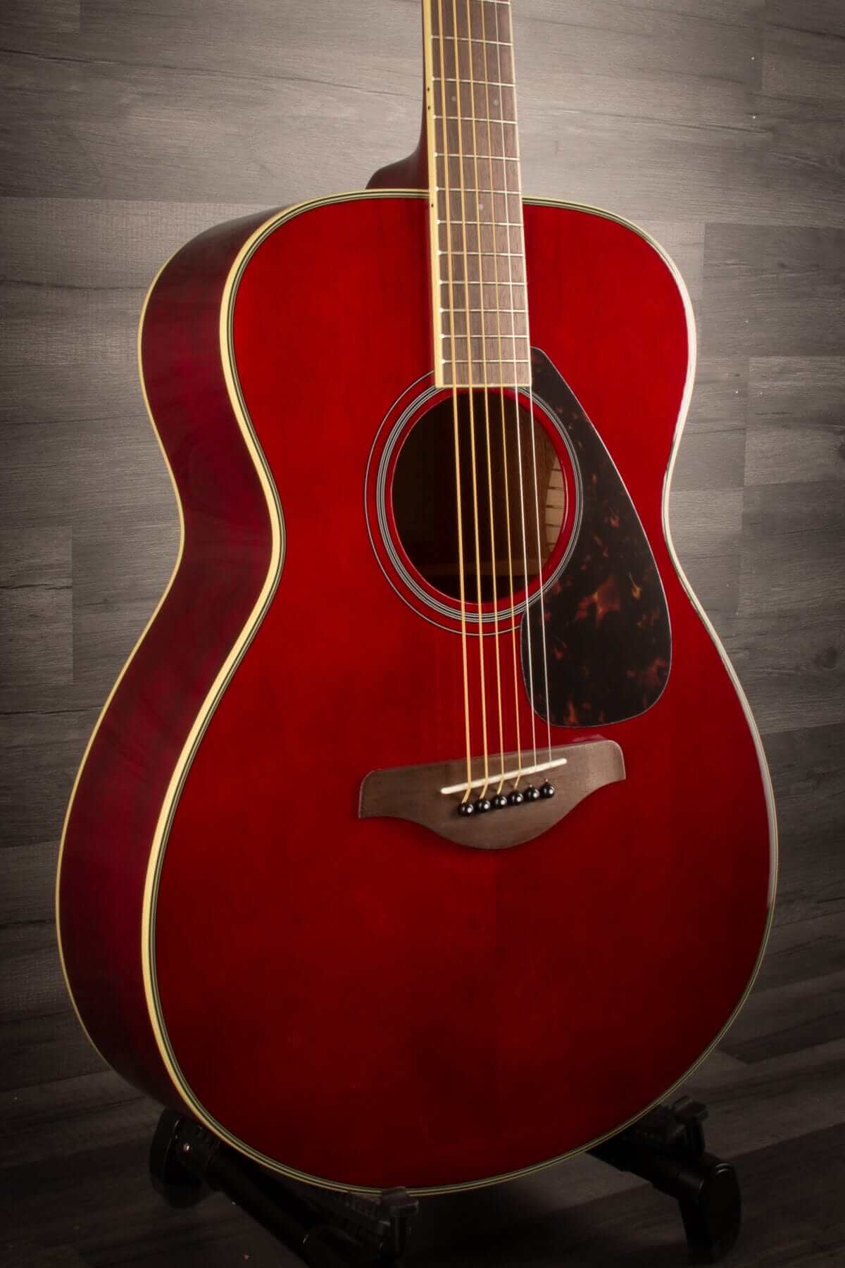Yamaha FS820 - Ruby Red