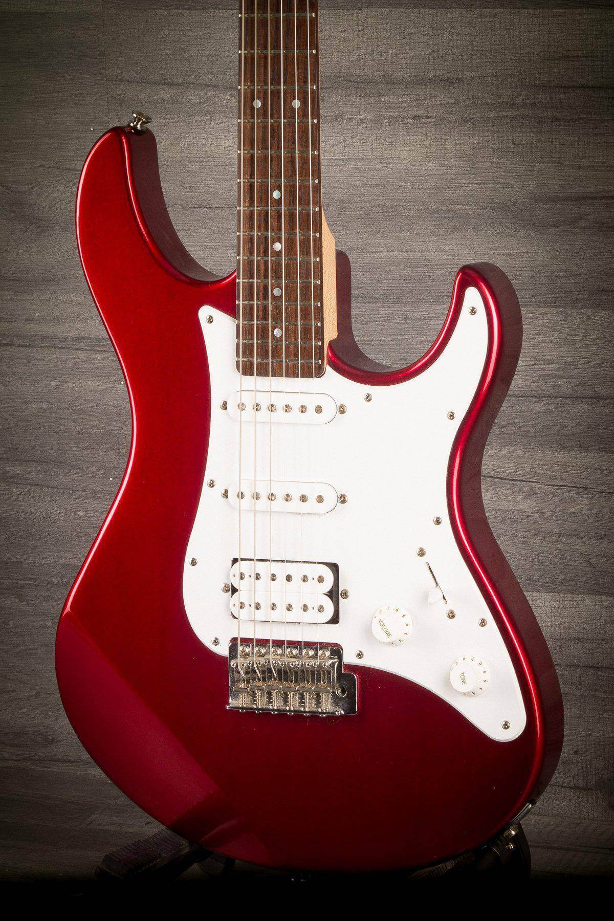 USED - Yamaha Pacifica 012 - Metallic Red