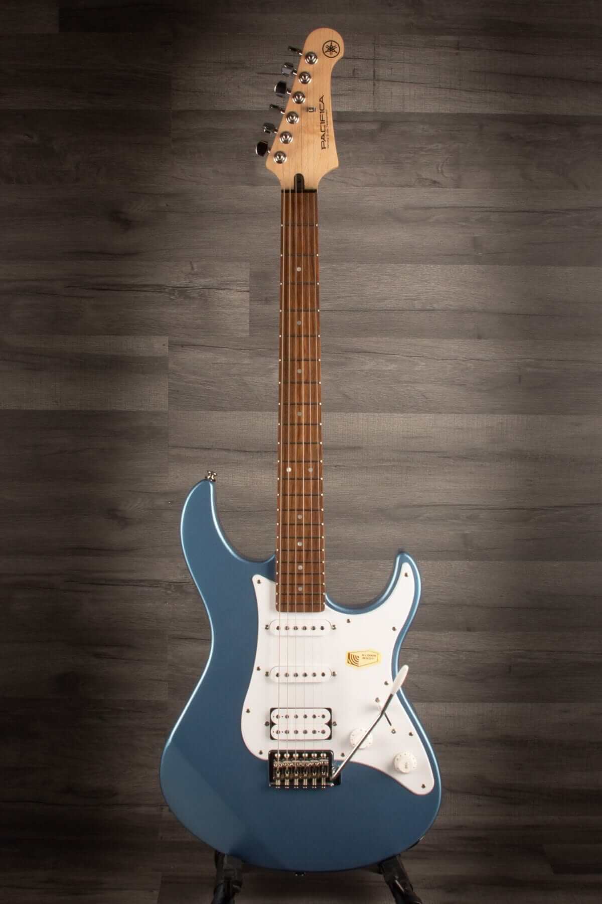 USED - Yamaha Pacifica 112J - Lake Placid Blue