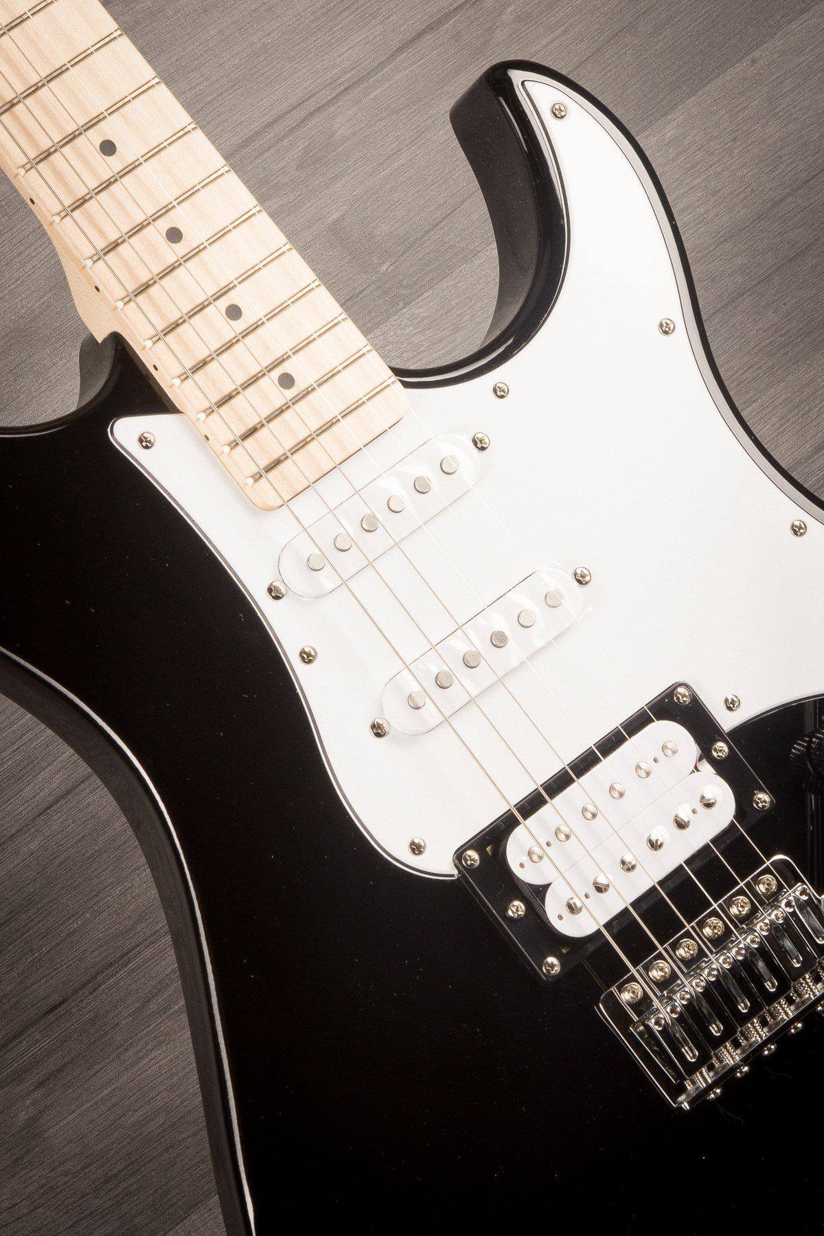 Yamaha Electric Guitar Yamaha Pacifica 112VM Electric Guitar Maple finger board - Black