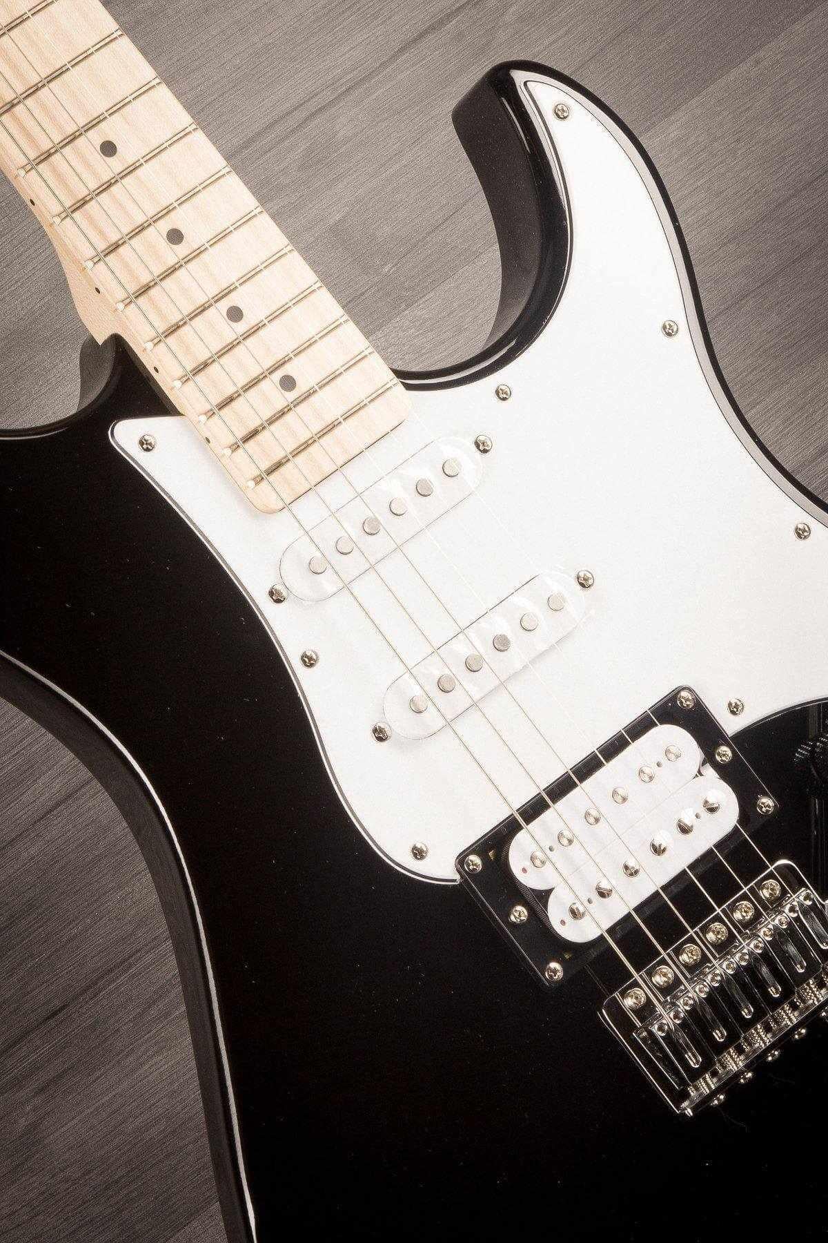 Yamaha Pacifica 112VM Electric Guitar Maple finger board - Black