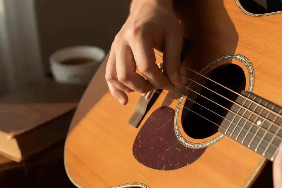 Fingerpicking Techniques - MusicStreet