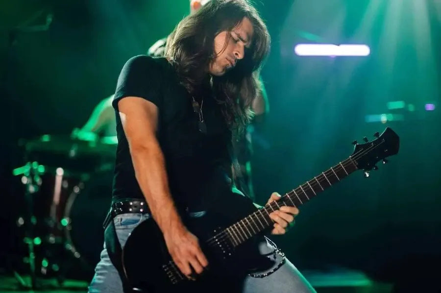 The Top 10 Most Iconic Metal Riffs of All Time - MusicStreet