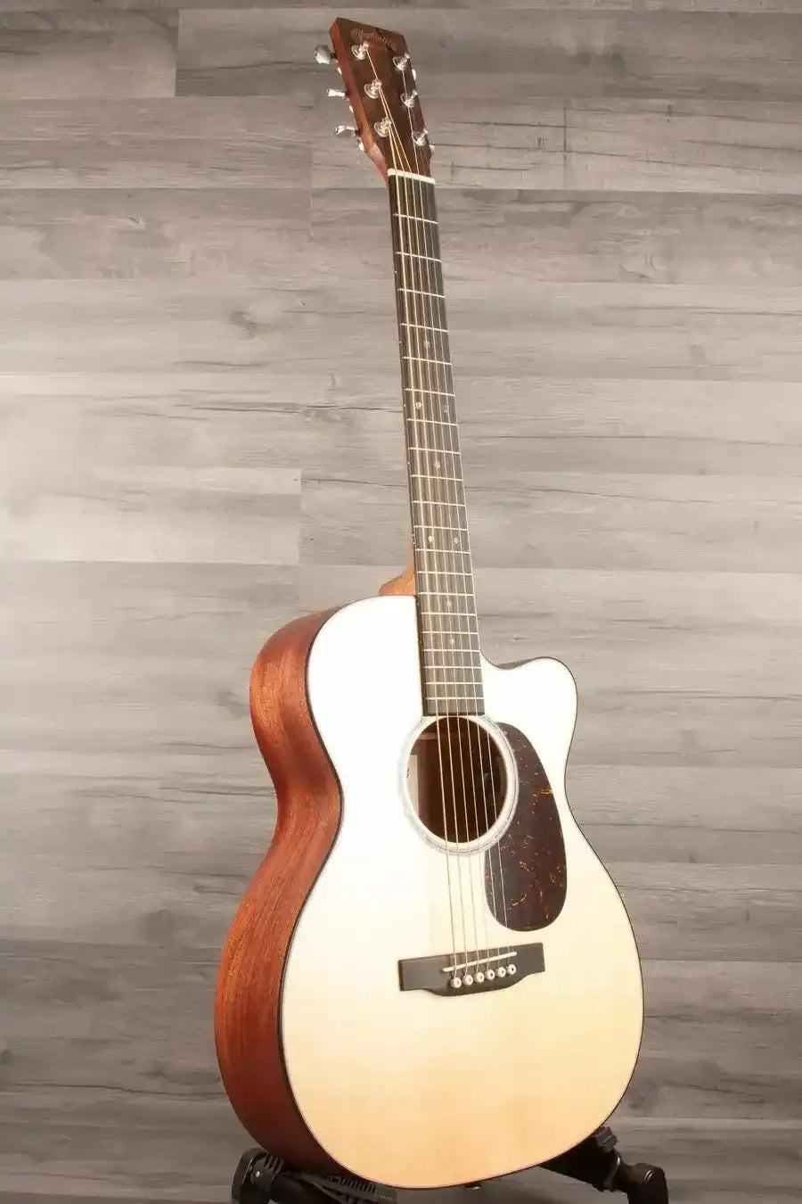 Martin - 000CJrE Electro Acoustic guitar - MusicStreet