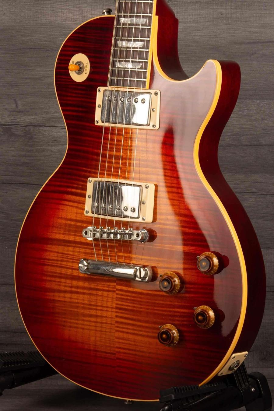 USED - Gibson 1988 Les Paul Pre Historic '59 in excellent condition with incredible flame top and original components.