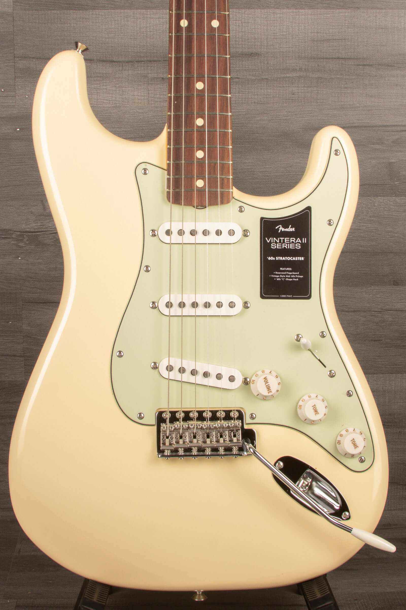 Fender Vintera® II '60s Stratocaster®, Rosewood Fingerboard RW, Olympic White