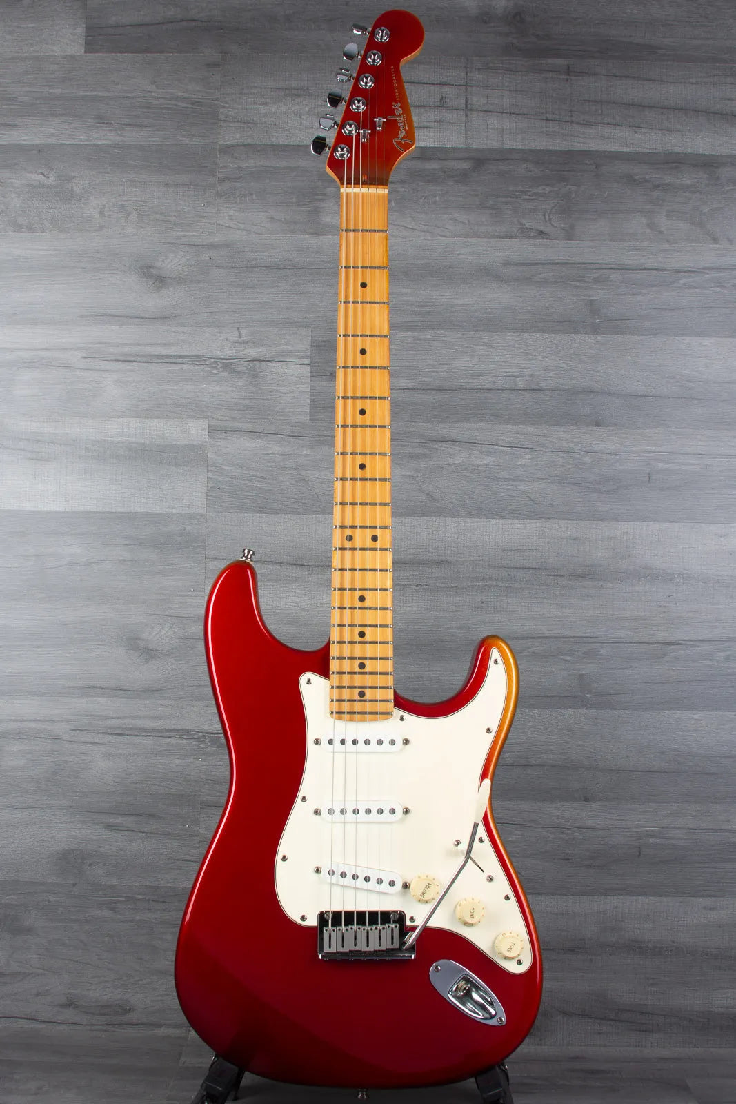 USED - 1995 Fender  American Standard Stratocaster, Maple Fingerboard, Candy Apple Red