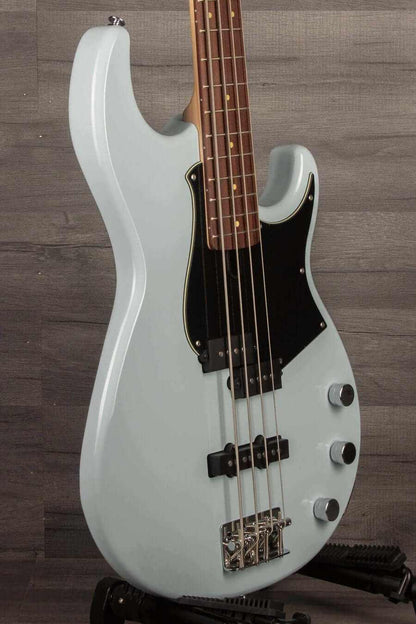 Yamaha BB434 Bass Ice Blue