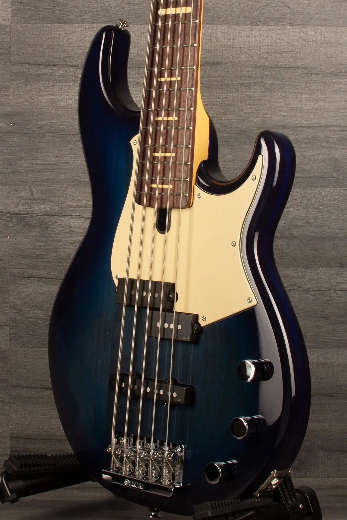 Yamaha BB P35 Pro Series 5-String Bass Guitar - Moonlight Bllue