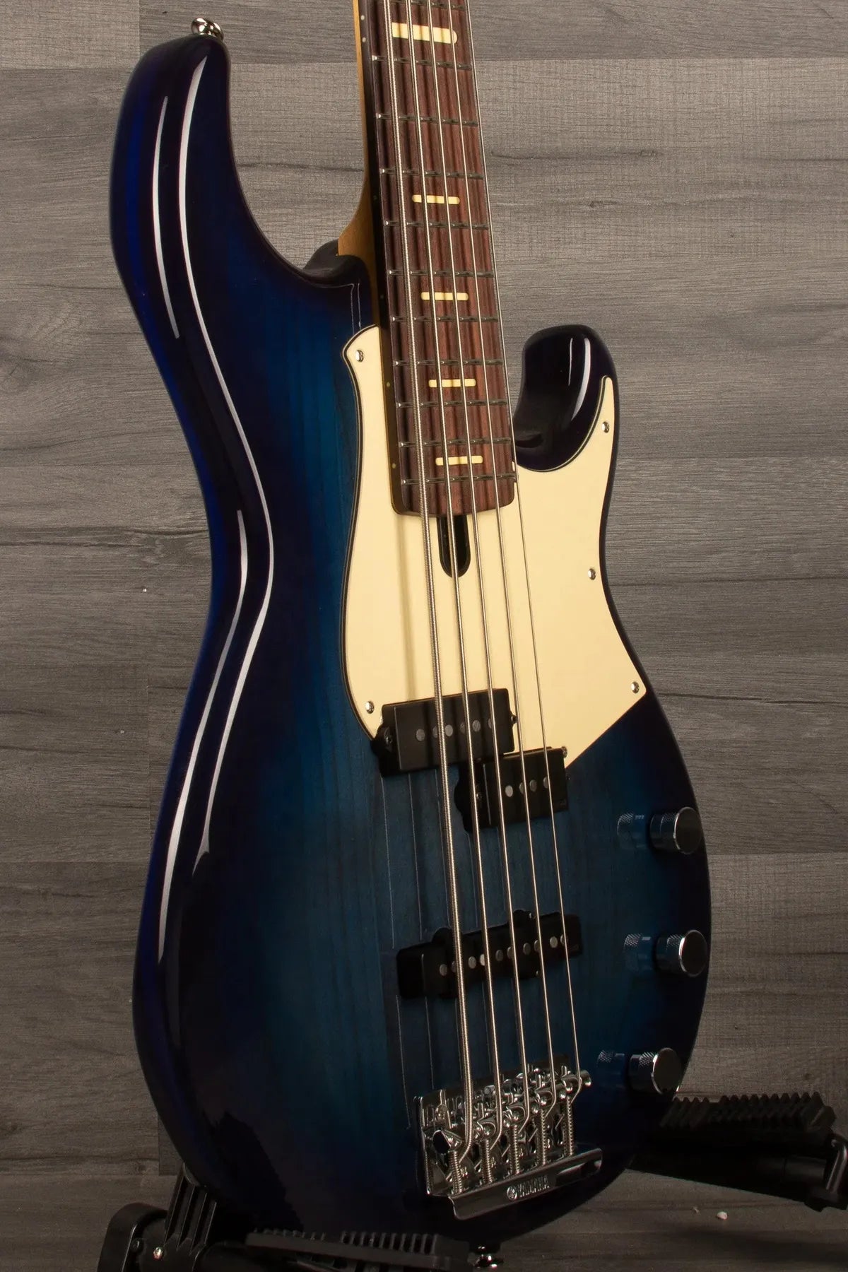 Yamaha BB P35 Pro Series 5-String Bass Guitar - Moonlight Bllue