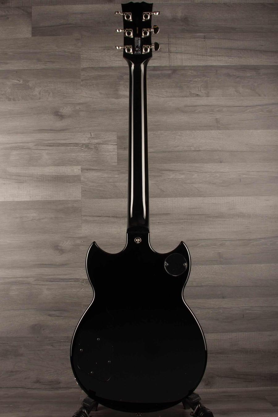 B-stock Yamaha SG1802 Black - Premium Electric Guitar