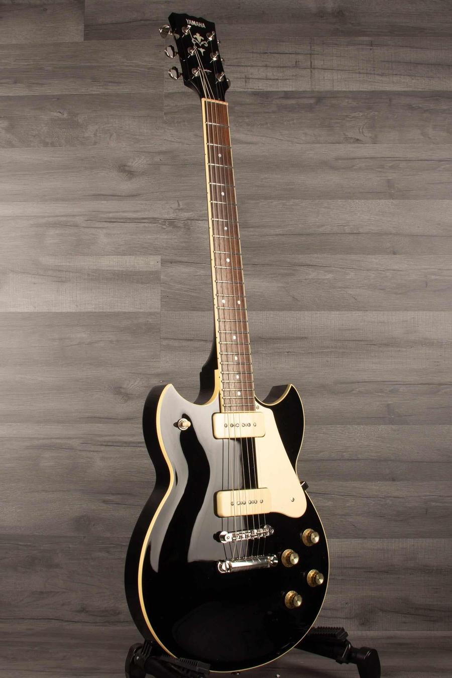 B-stock Yamaha SG1802 Black - Premium Electric Guitar