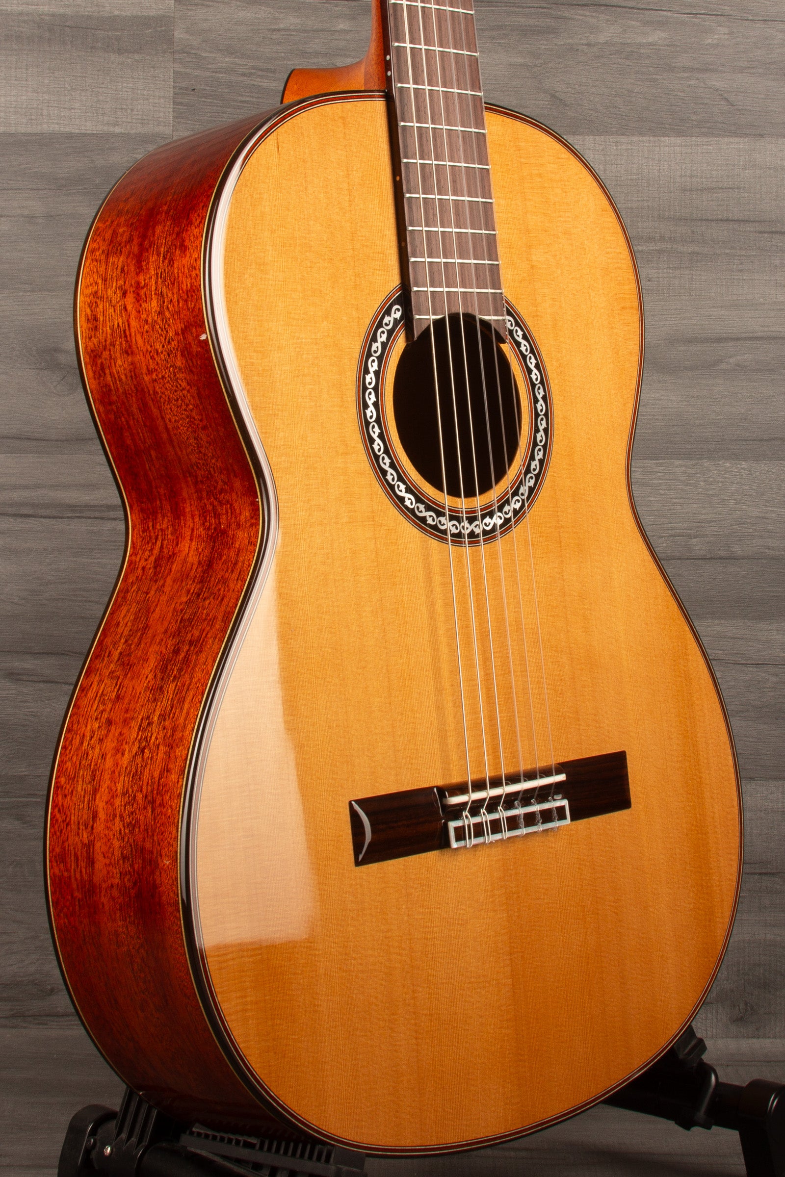 Cordoba C9 Crossover Guitar - Ultimate Blend of Classical and Contemporary Sound
