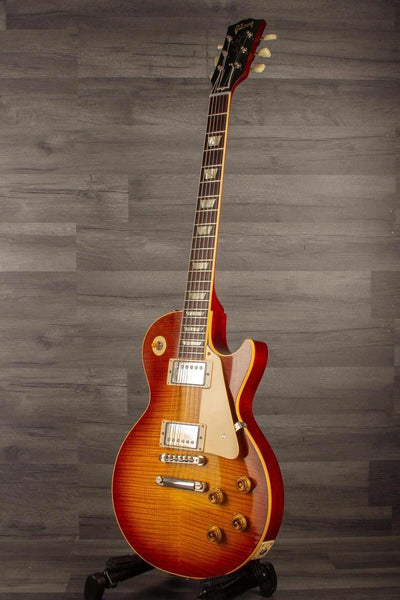 USED Gibson Murphy Lab Ultra Light Aged '59 Les Paul in Royal Tea Burst with classic features and vintage vibe.