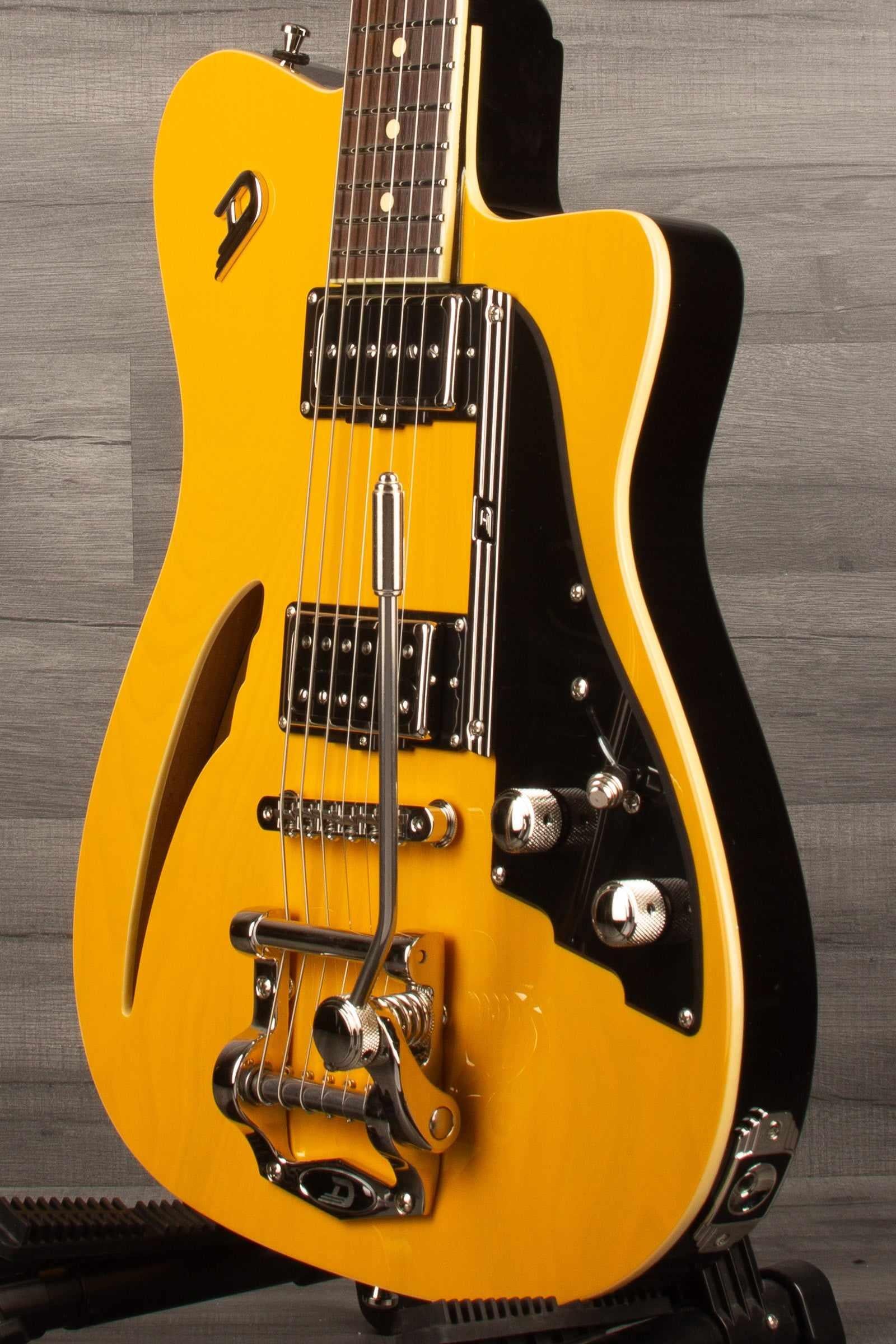 Duesenberg Caribou Electric Guitar - Butterscotch (With Hard Case) - MusicStreet