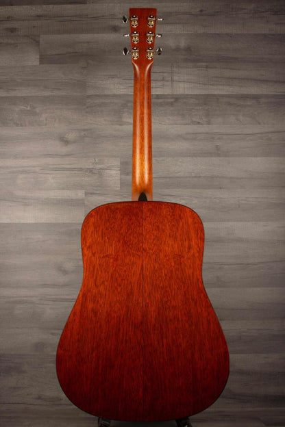 Martin D-18 Acoustic guitar
