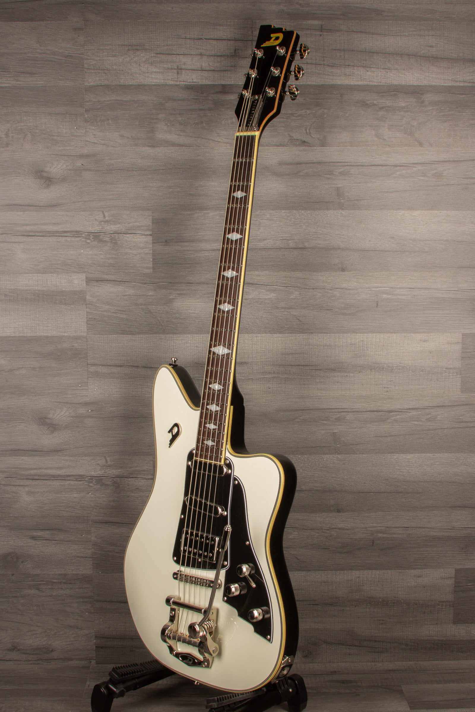 Duesenberg Paloma White Electric Guitar (Includes Hard Case)