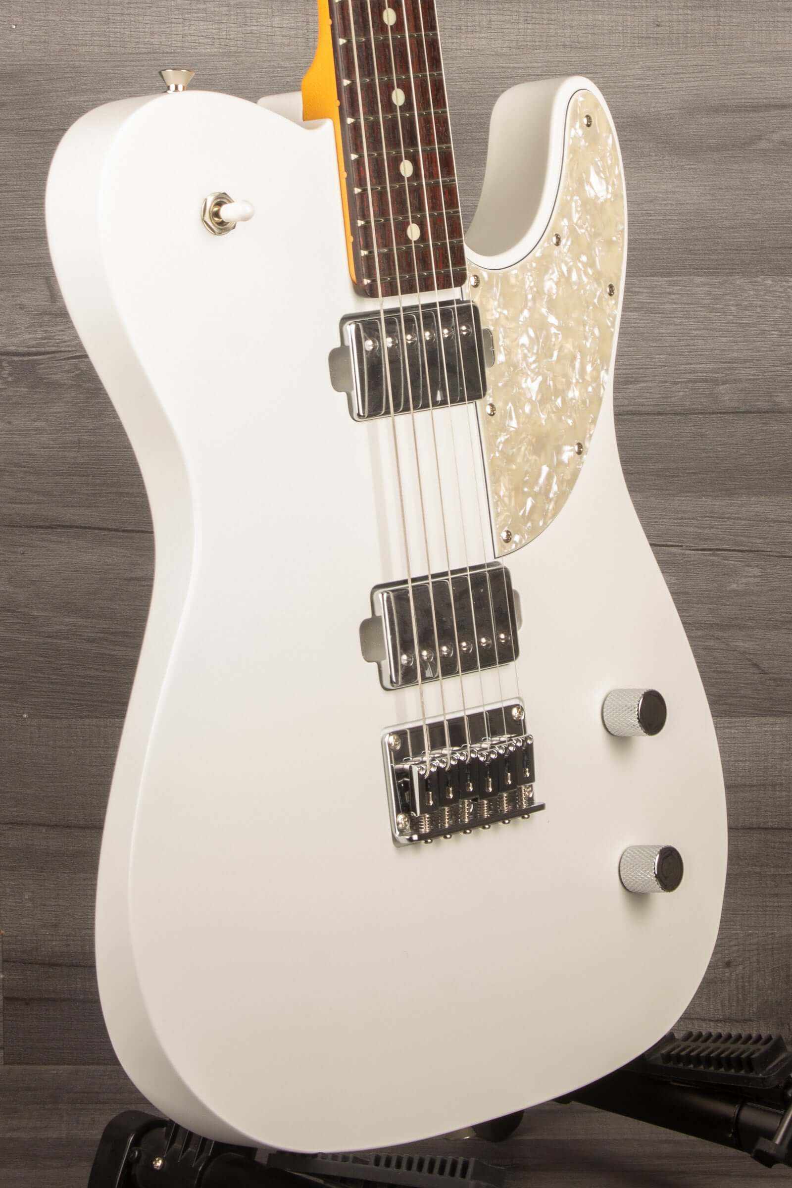 Fender Made in Japan Elemental Telecaster®, Rosewood Fingerboard, Nimbus White