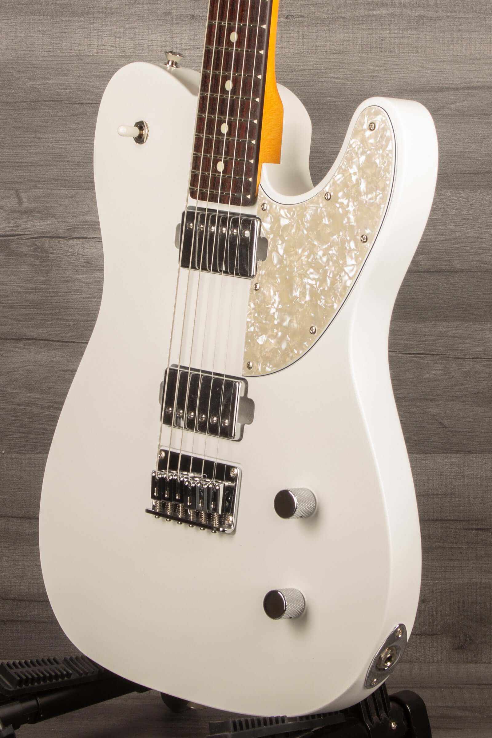 Fender Made in Japan Elemental Telecaster®, Rosewood Fingerboard, Nimbus White