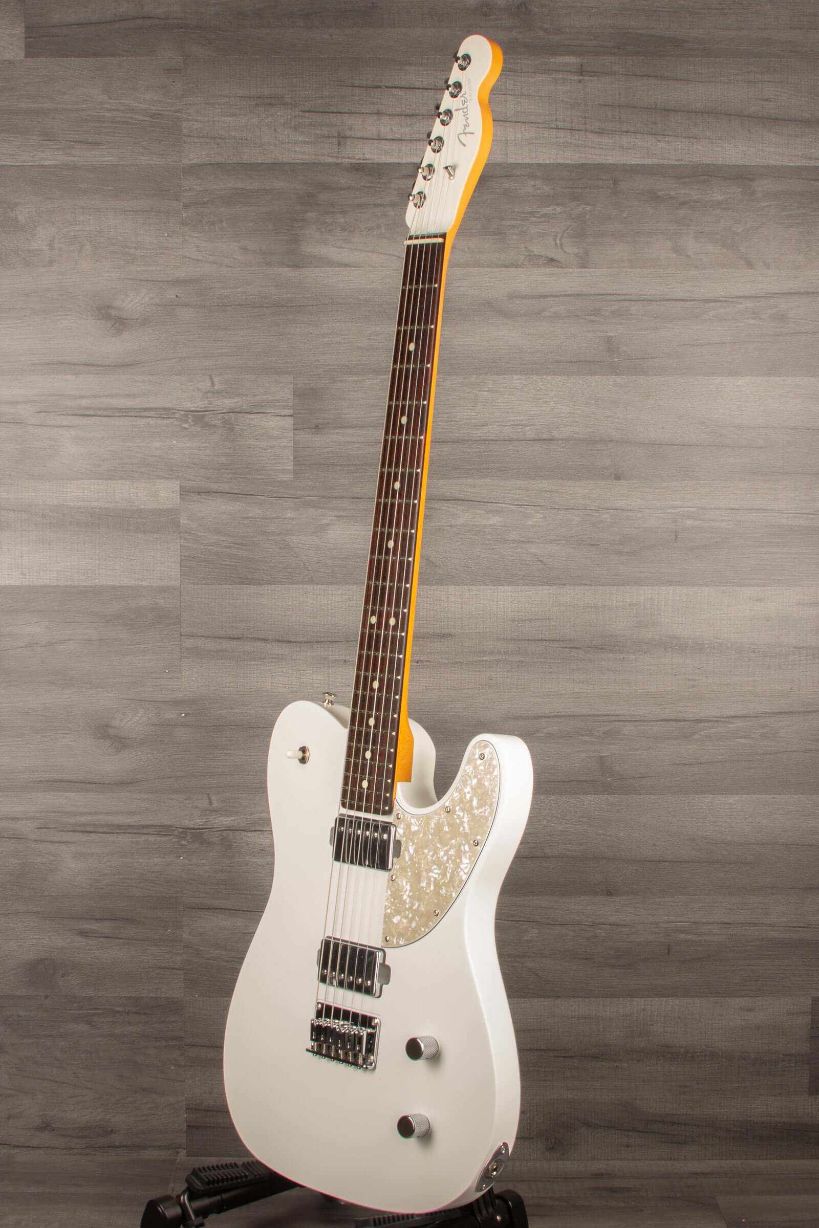 Fender Made in Japan Elemental Telecaster®, Rosewood Fingerboard, Nimbus White