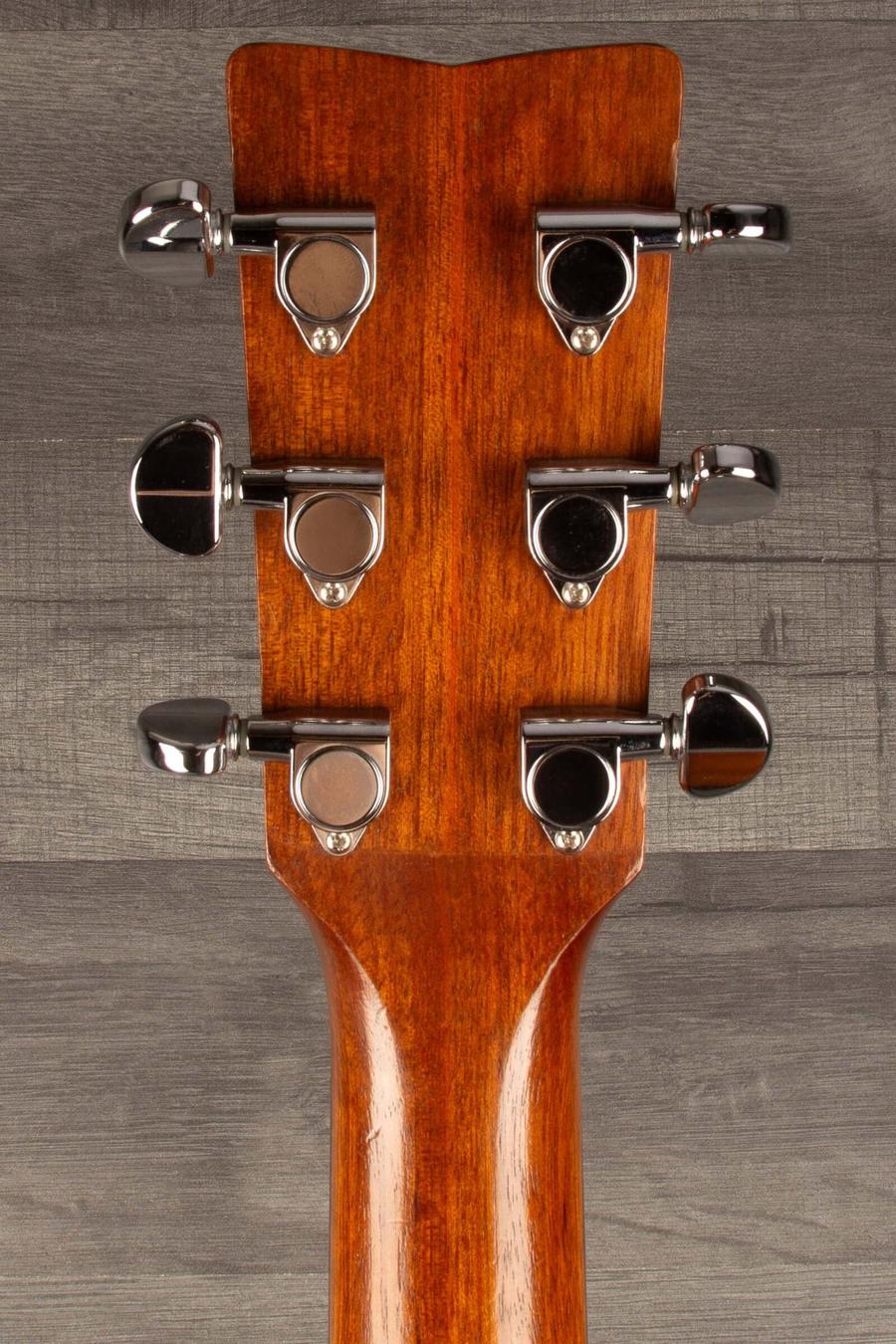 Yamaha - FG700MS guitar headstock with tuning machines in good condition, showcasing solid wood craftsmanship.