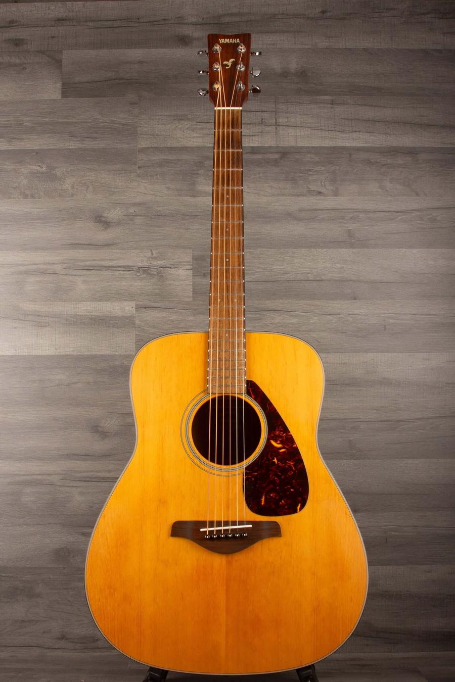Yamaha - FG700MS acoustic guitar with solid Sitka spruce top and Nato back in good used condition.