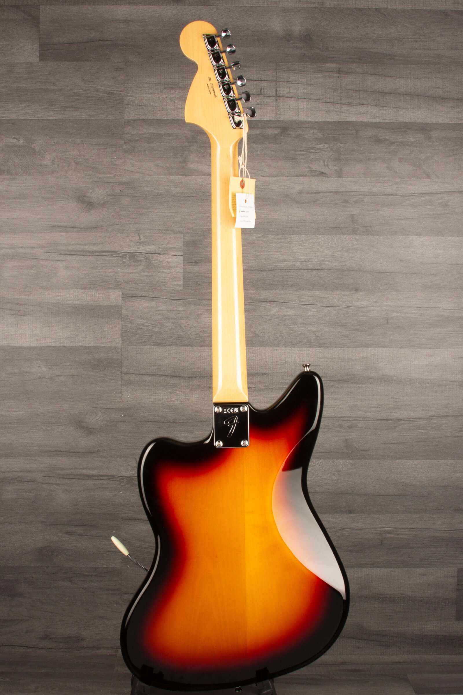 Fender - Traditional Late 60s Jaguar® 3 colour sunburst - Made in Japan