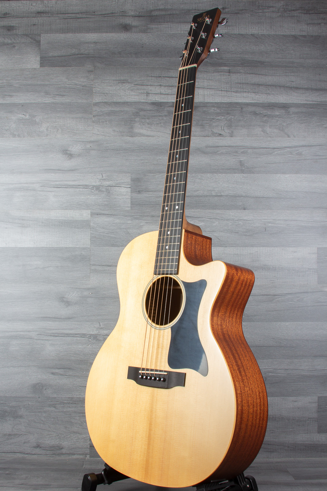 Sigma GMC-STE + Electro Acoustic Guitar