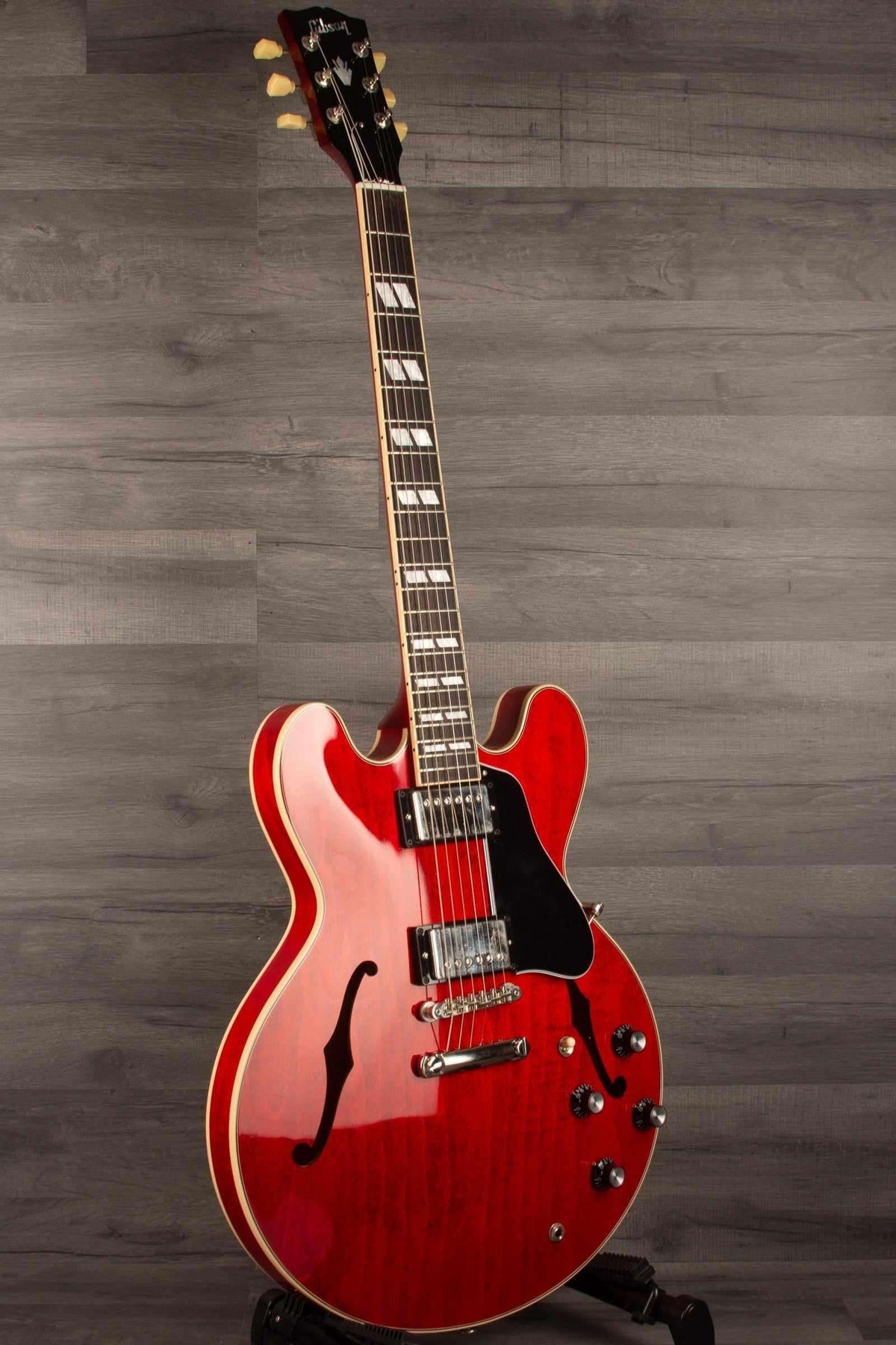 USED - Gibson ES-345 Electric Guitar, Sixties Cherry - Dual Calibrated T-Type Humbuckers on display