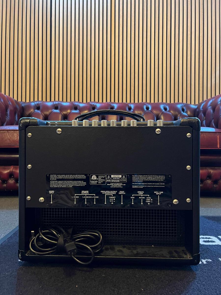 USED - Blackstar HT5 Combo - MusicStreet